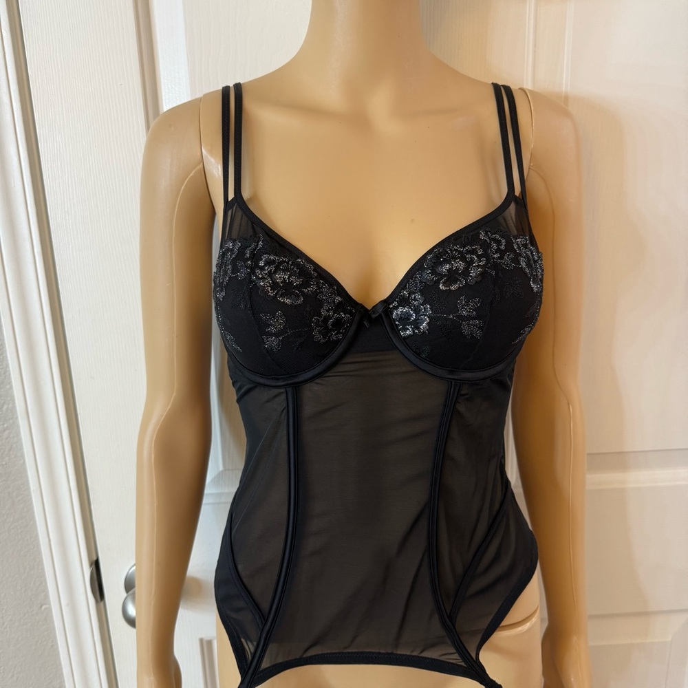 Maidenform Lingerie Garter Bustier Top